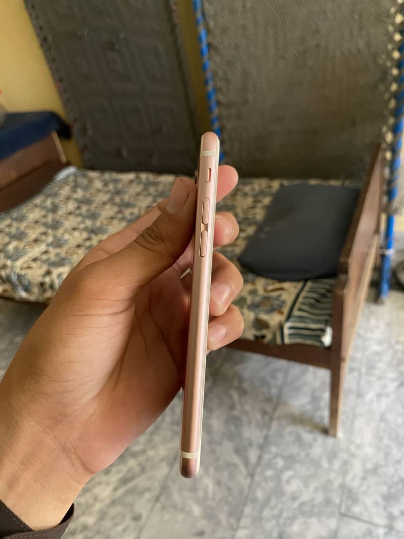 Apple iPhone 6S 5