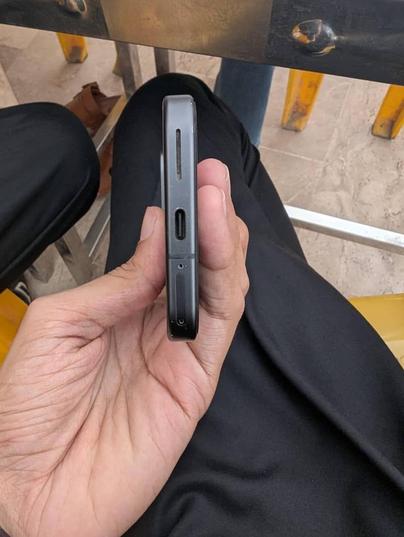 Google Pixel 9 8