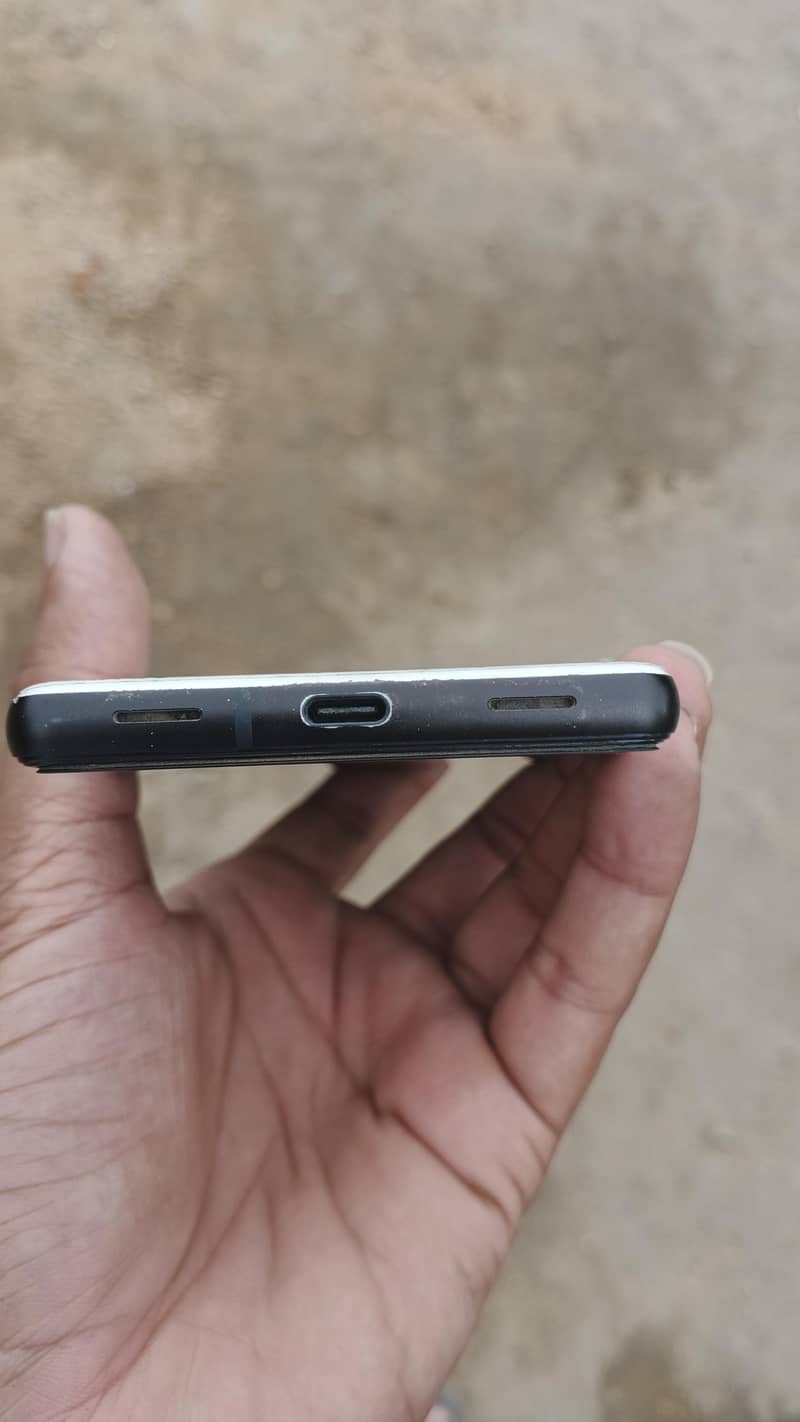 Google Pixel 6a 4