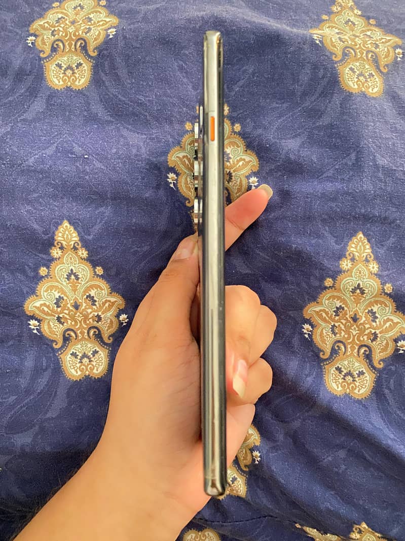 Tecno CAMON 40 Pro 3