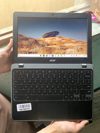Acer Chromebook 4GB RAM 32GB Storage – Excellent Condition