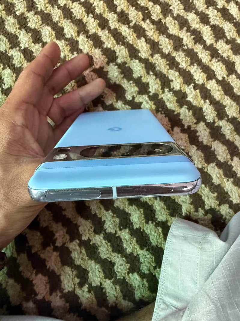 Google Pixel 8 Pro 3