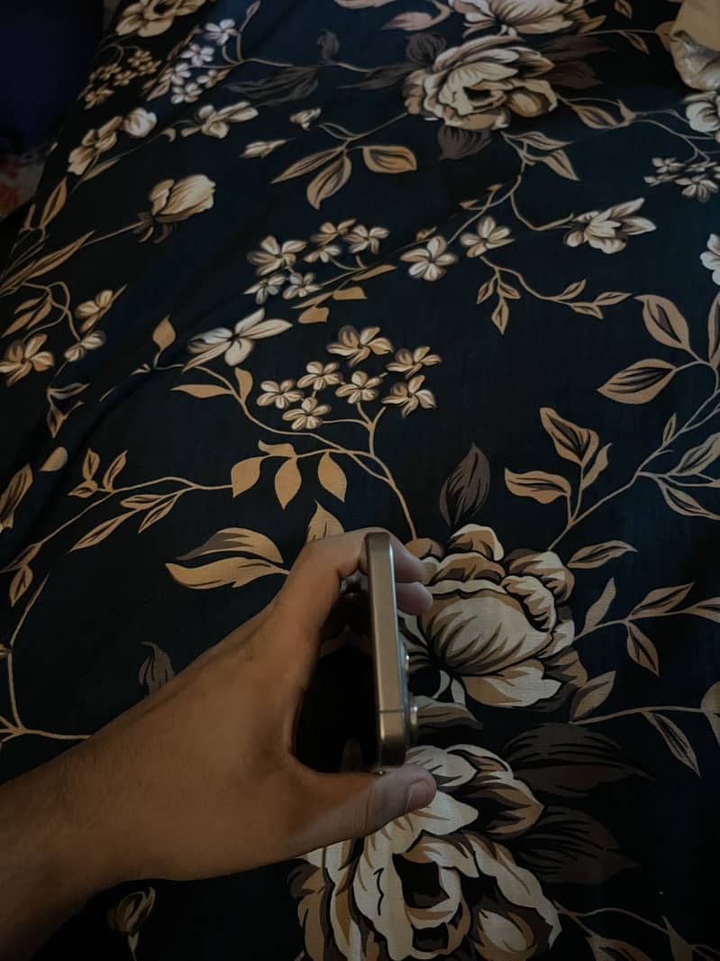 Iphone 15 pro max 1