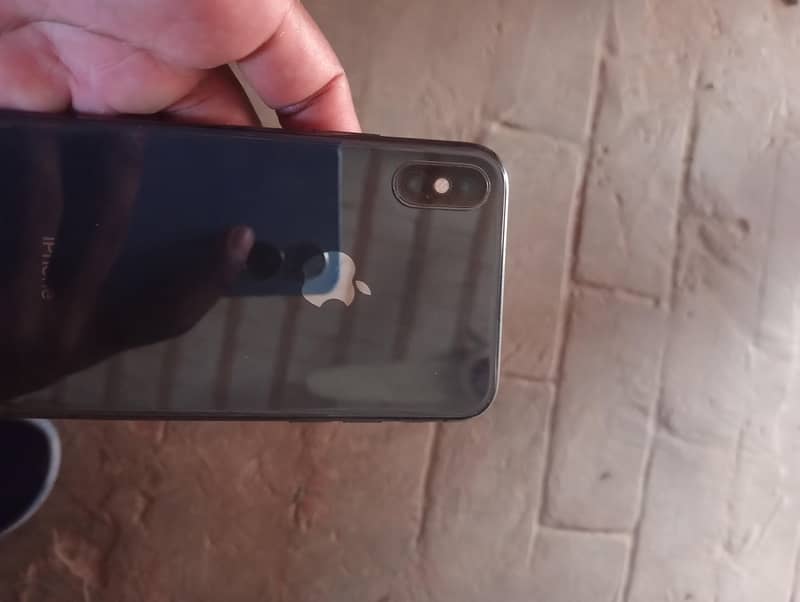 iPhone x 4