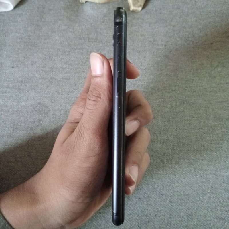 Apple iPhone 7 5