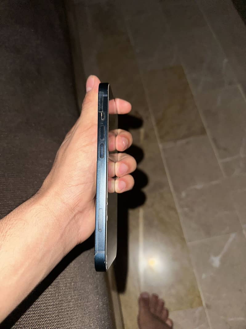 Apple iPhone 13 3