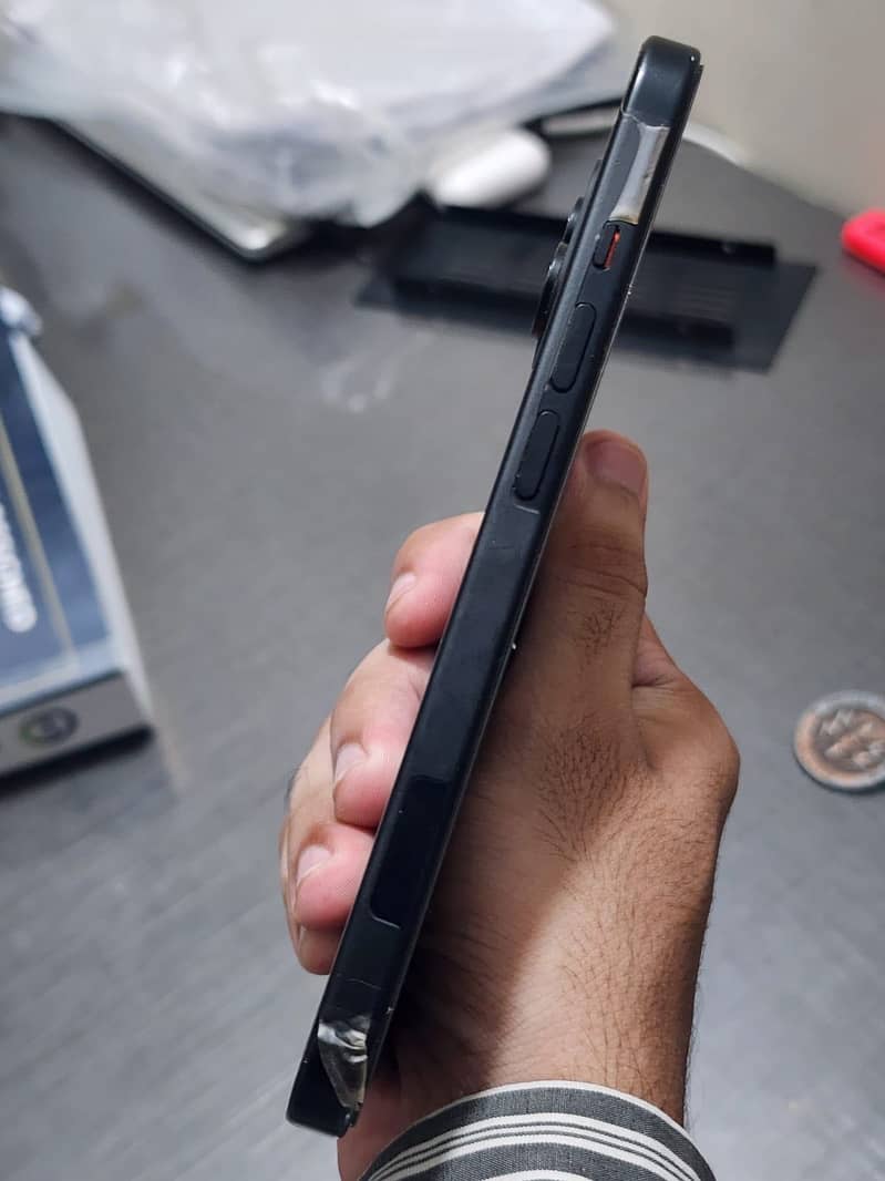 Apple iPhone 15 2