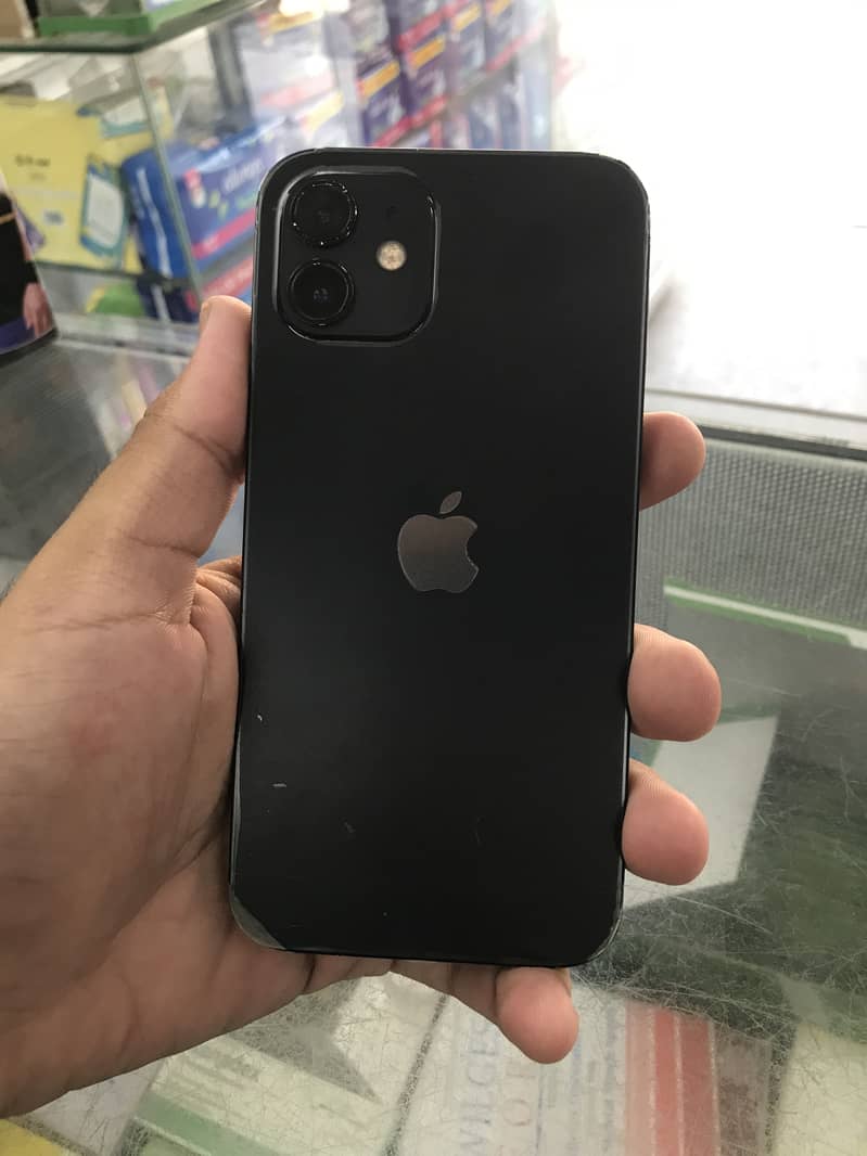 Apple iPhone 12 3