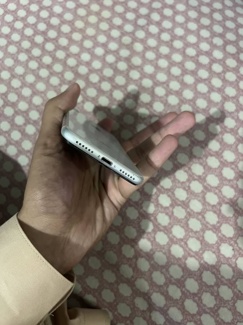 Apple iPhone SE 2