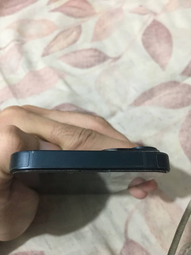Apple iPhone 14 5