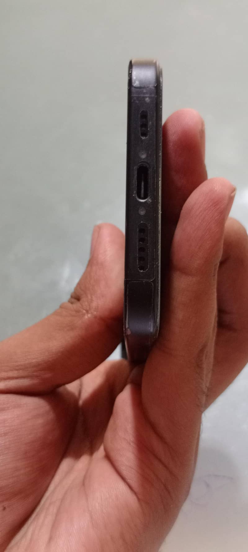 iPhone 15 lock 2