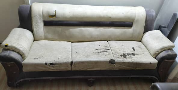 3 Seater sofa for sale