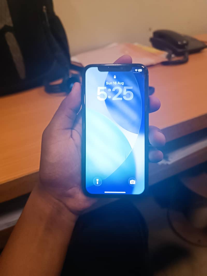 iPhone 11 Pro 3