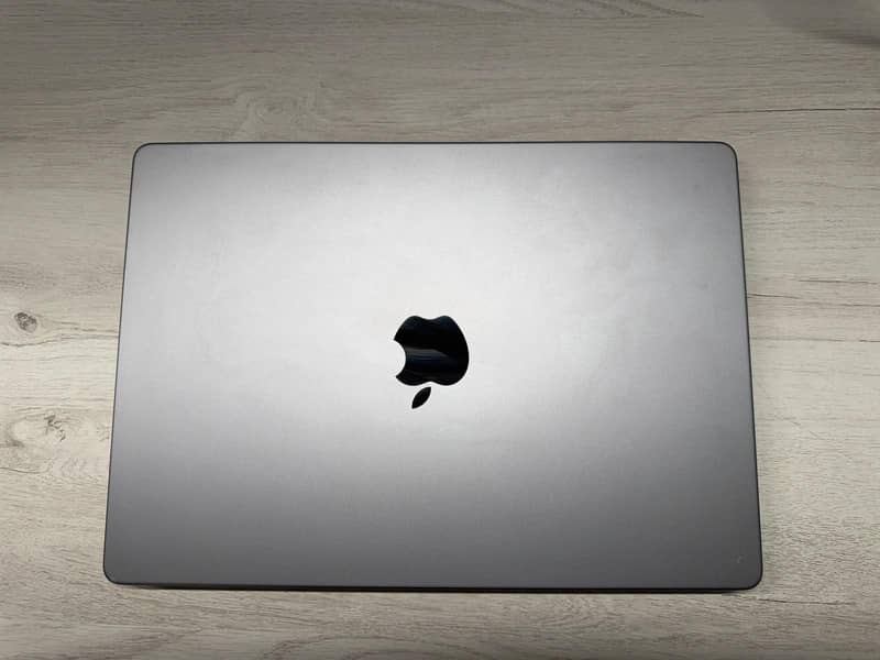 Macbook Pro M2 1