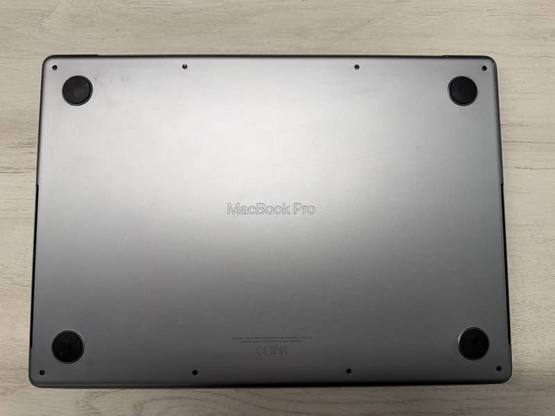 Macbook Pro M2 6
