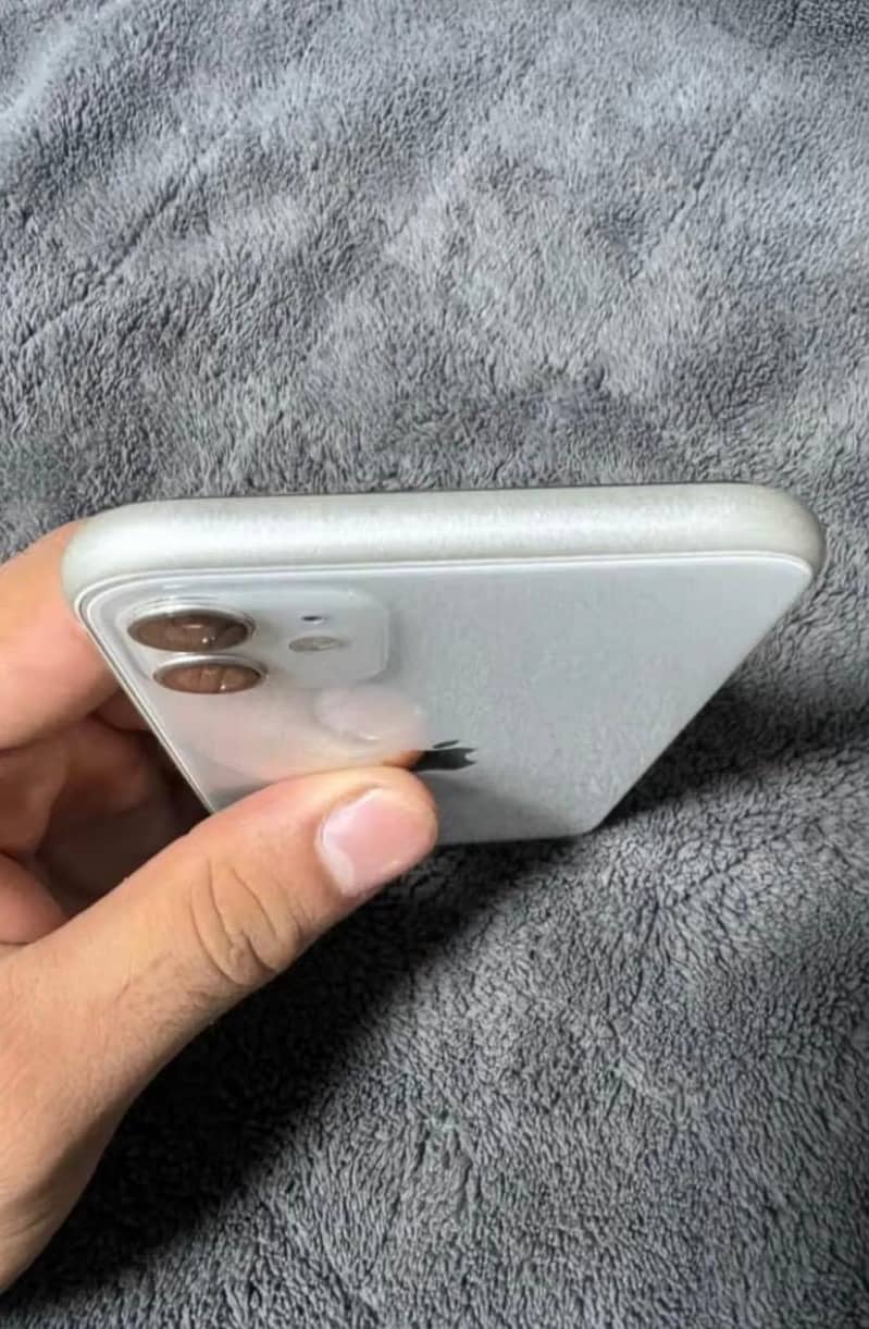 Apple iPhone 11 2