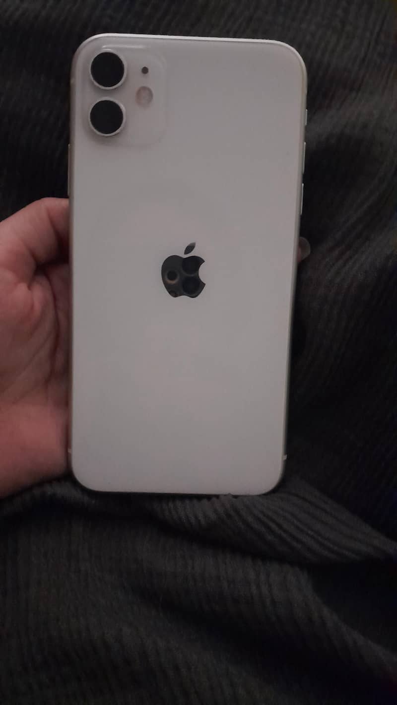 Apple iPhone 11 0
