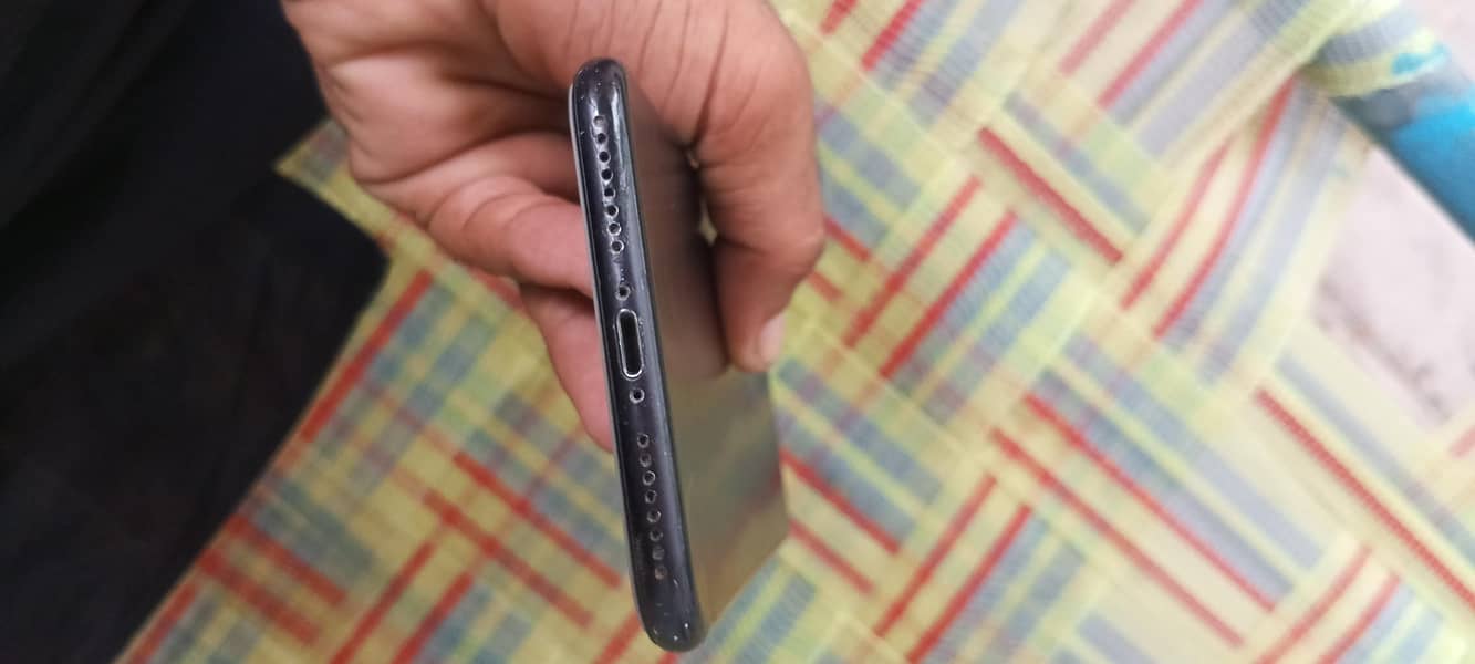 Apple iPhone 7 Plus 1