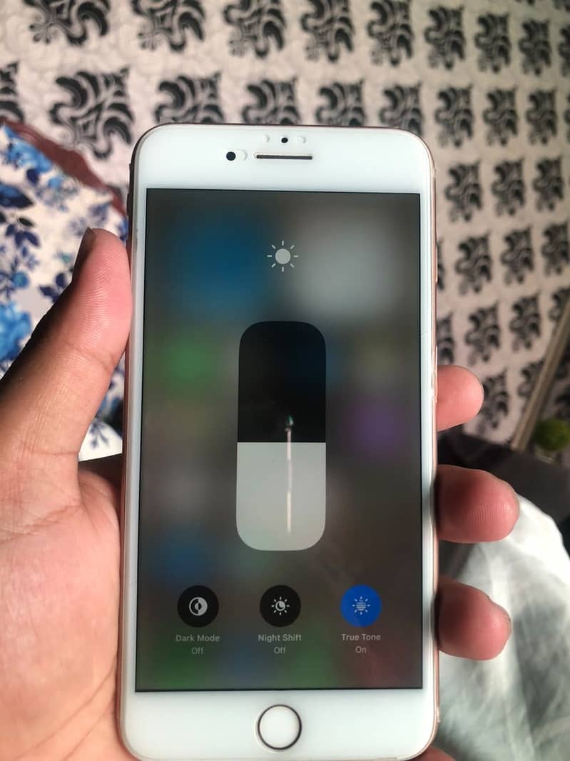 Apple iPhone 8 Plus 2