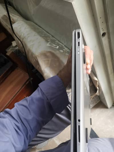 HP 15S laptop Almost NEW