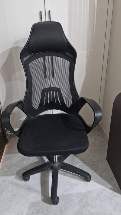 Computer Chair and table