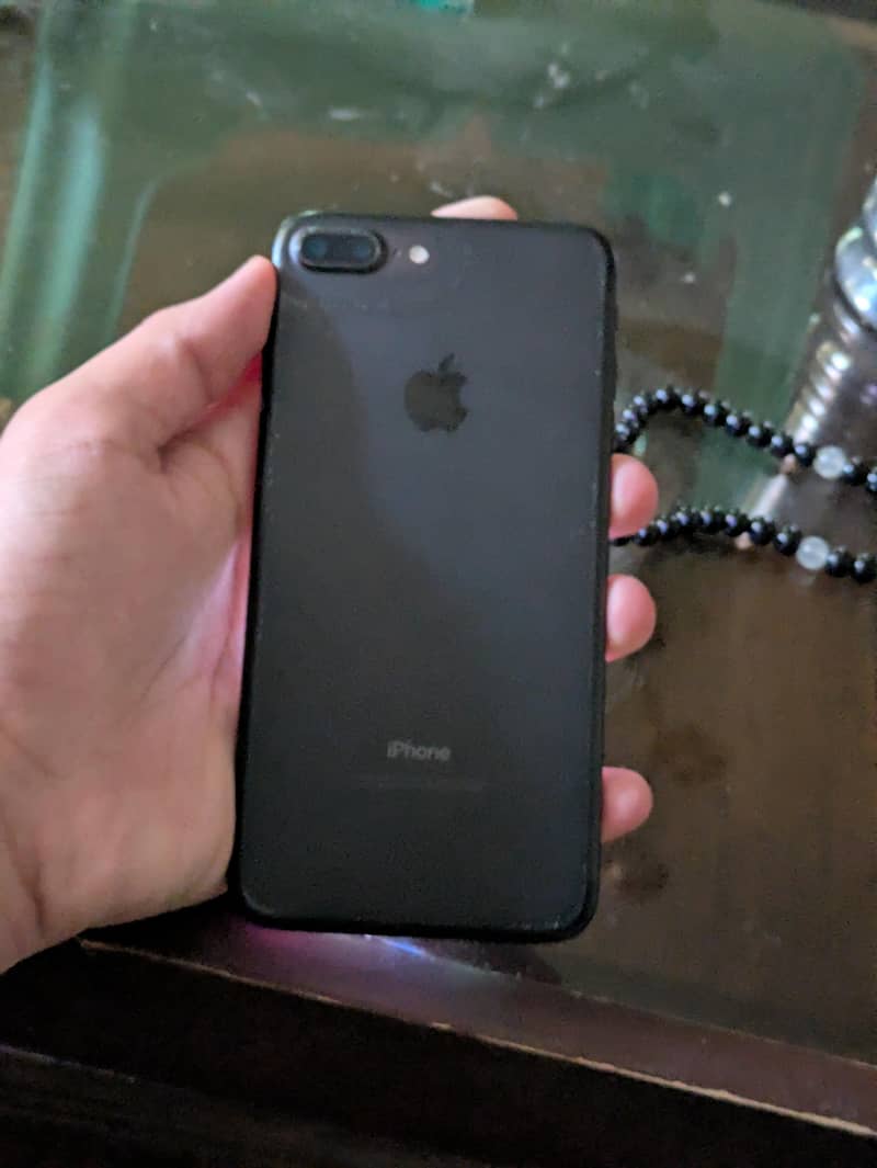 Apple iPhone 7 Plus 0
