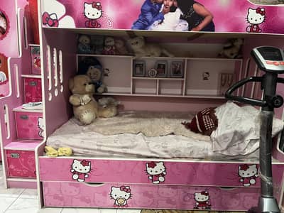 HELLO KITTY 3-BED BUNK BED COMPLETE SET FOR SALE
