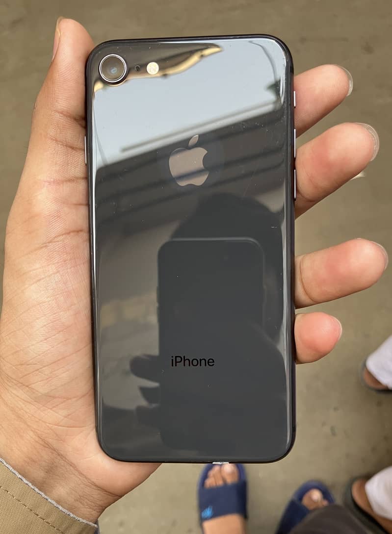Apple iPhone 8 5