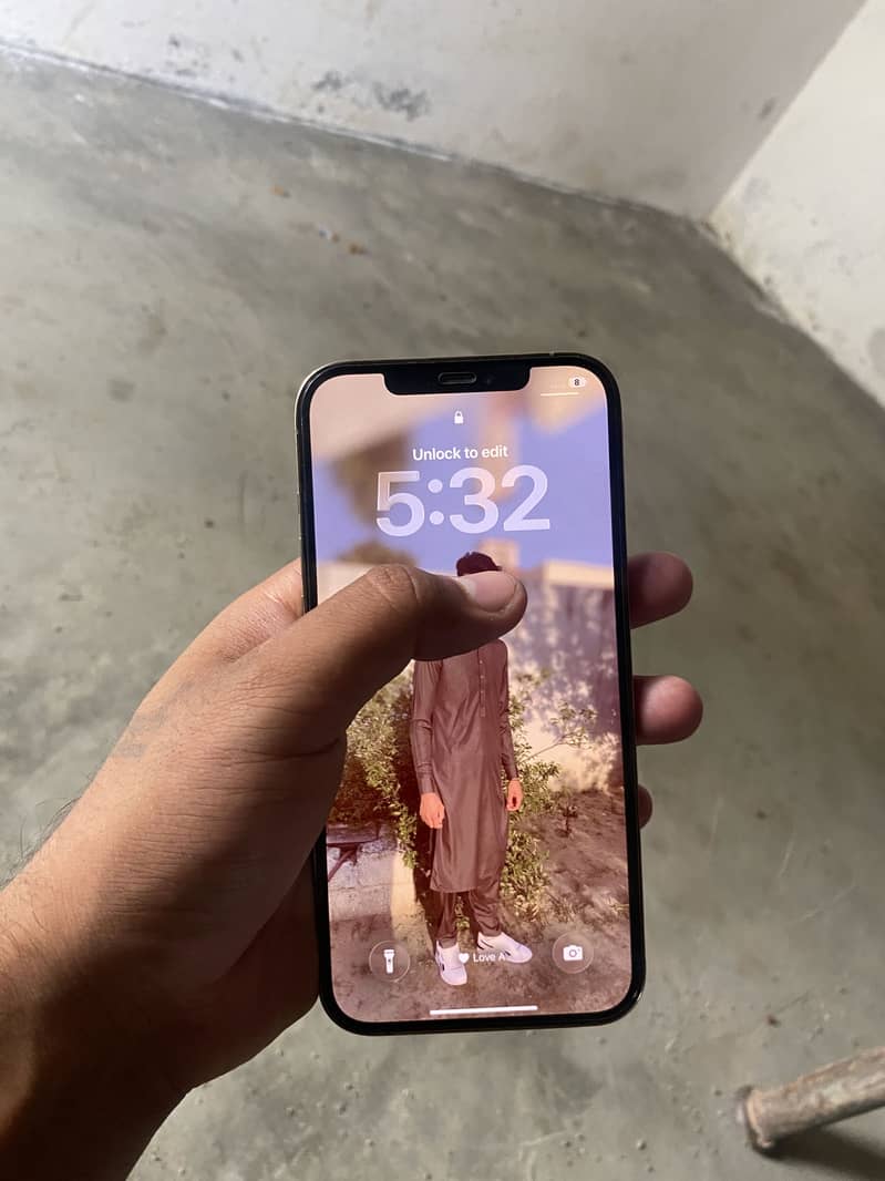 Apple iPhone 12 Pro Max 4