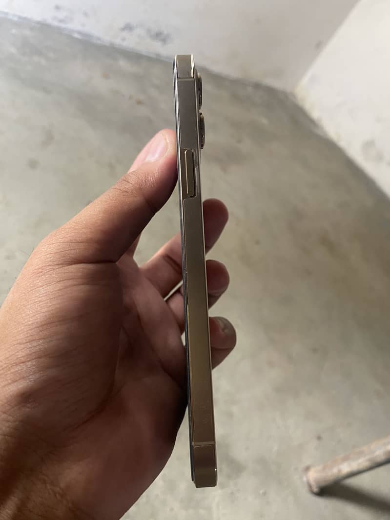 Apple iPhone 12 Pro Max 7