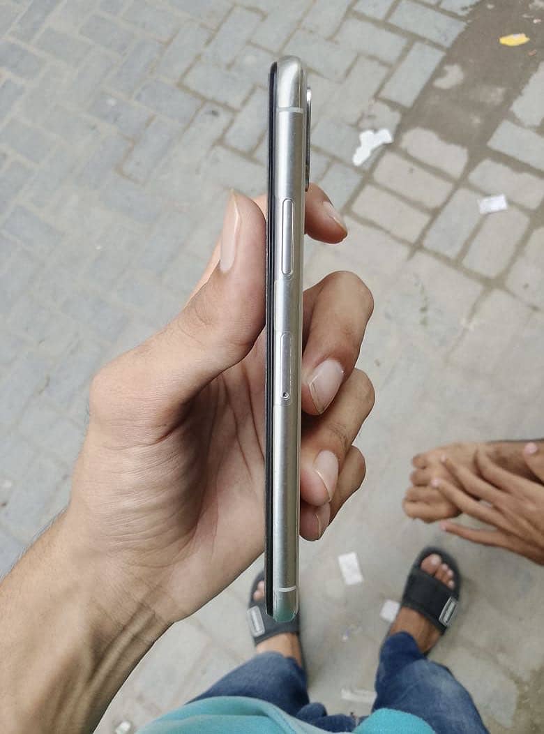 Apple iPhone X 2