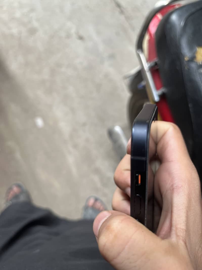 Apple iPhone 12 5