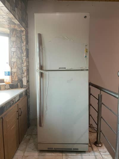 Pel refrigerator (full size)