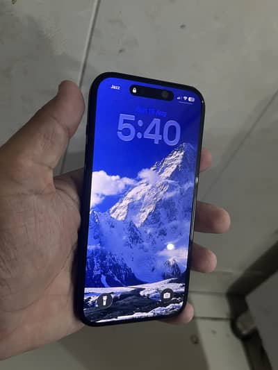 Apple iPhone 15