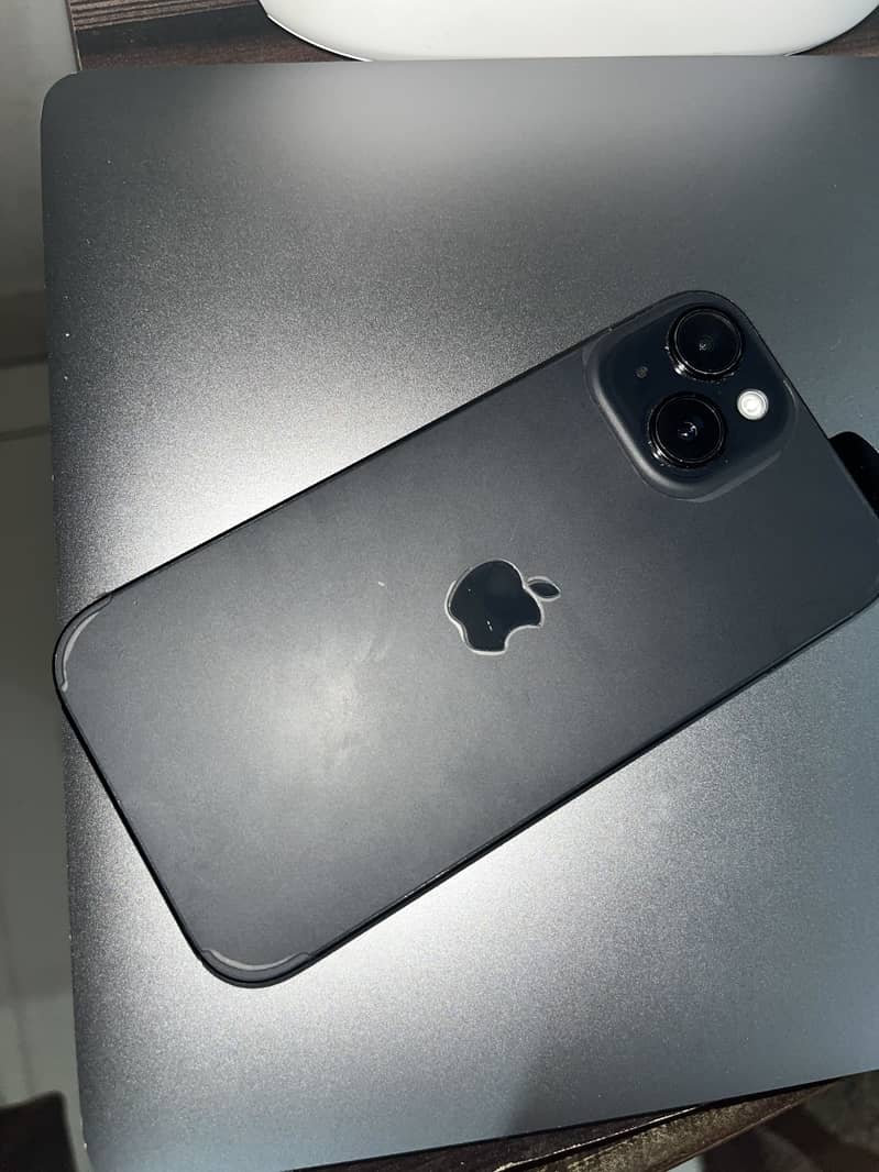 Apple iPhone 15 1