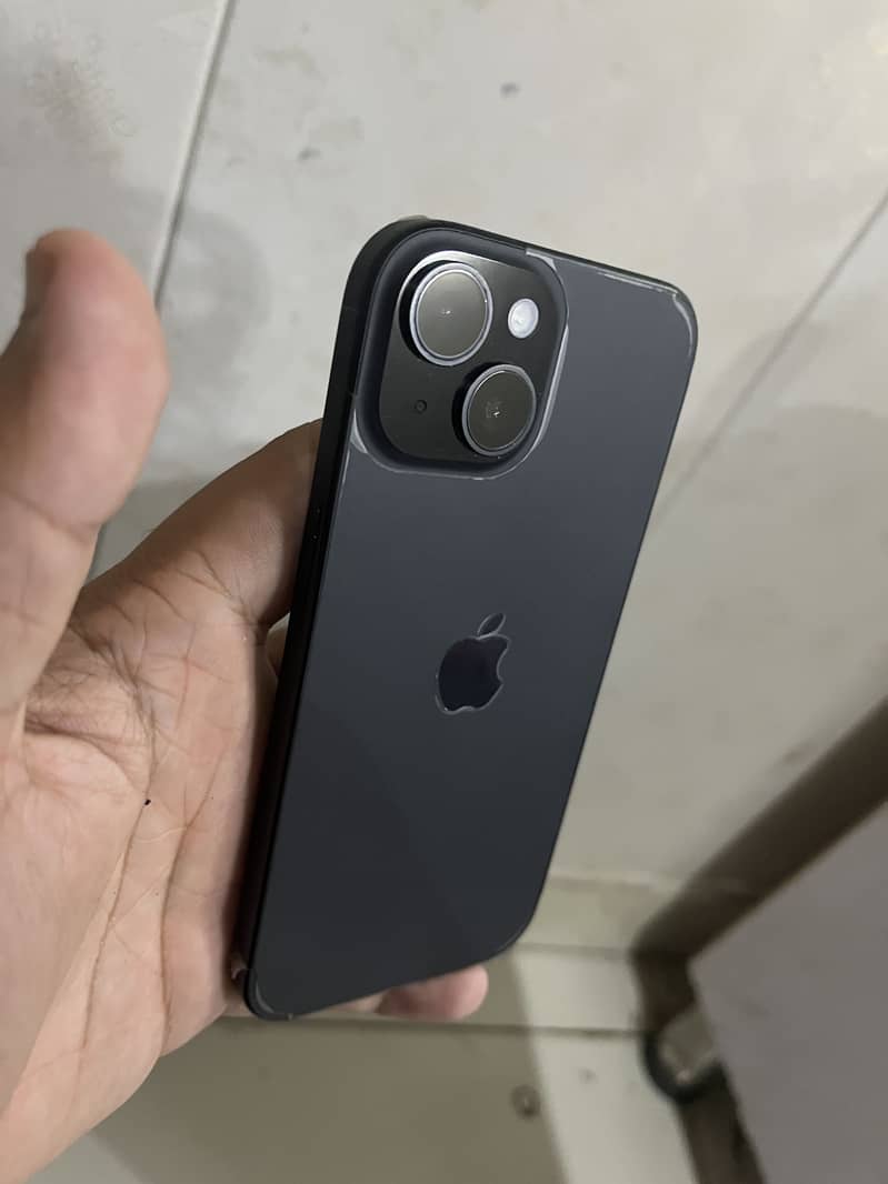 Apple iPhone 15 3