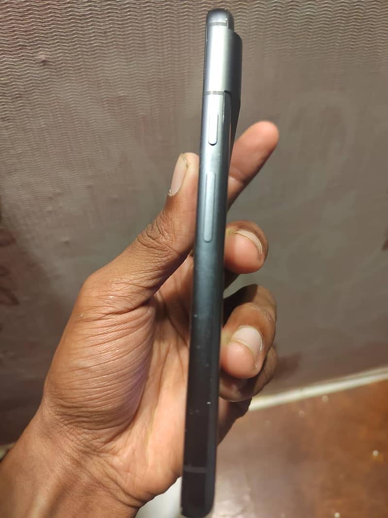 Google Pixel 8 5
