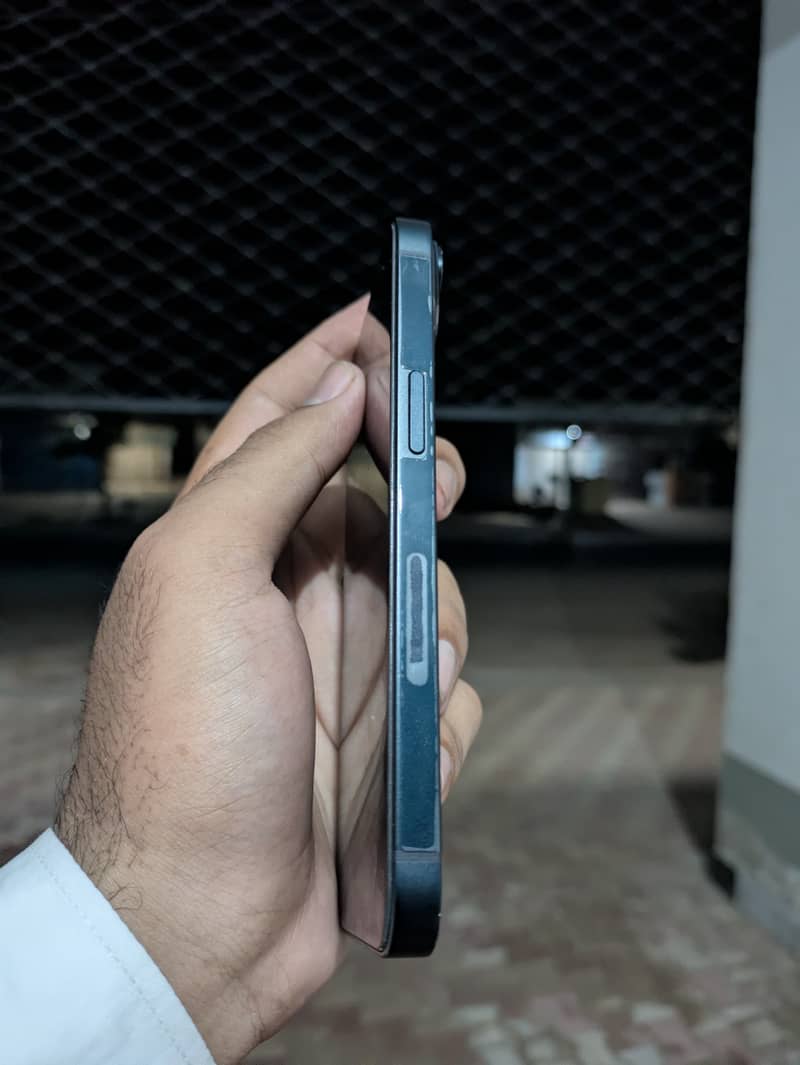 Apple iPhone 14 3