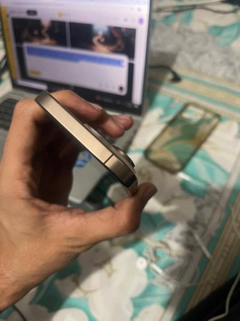 Iphone 16 pro 0