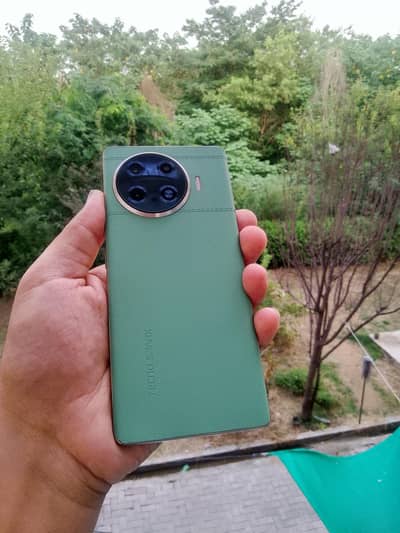 Tecno Spark 20 Pro Plus