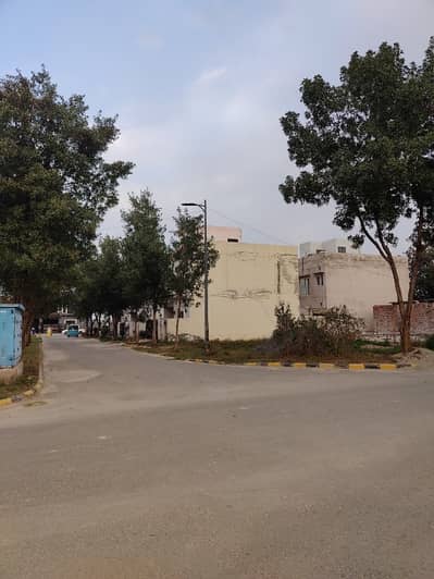 04 Marla Plot C Block Location Phase 2 All Dues Paid Prime Location Near Main Boulevard Road All Dues Paid