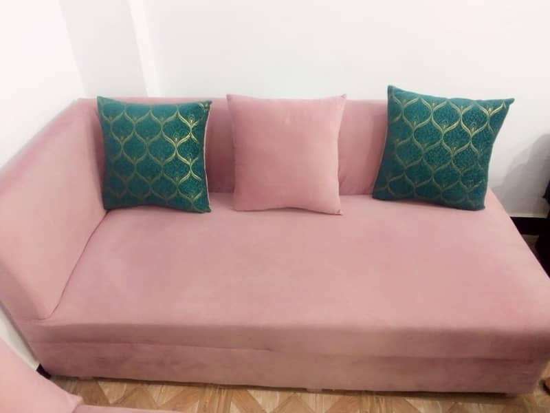 Conner sofa 0