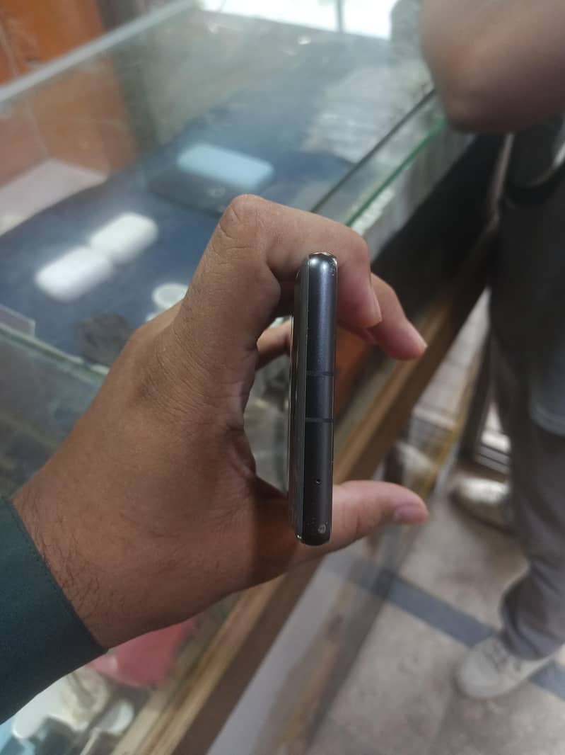Google Pixel 7a 2
