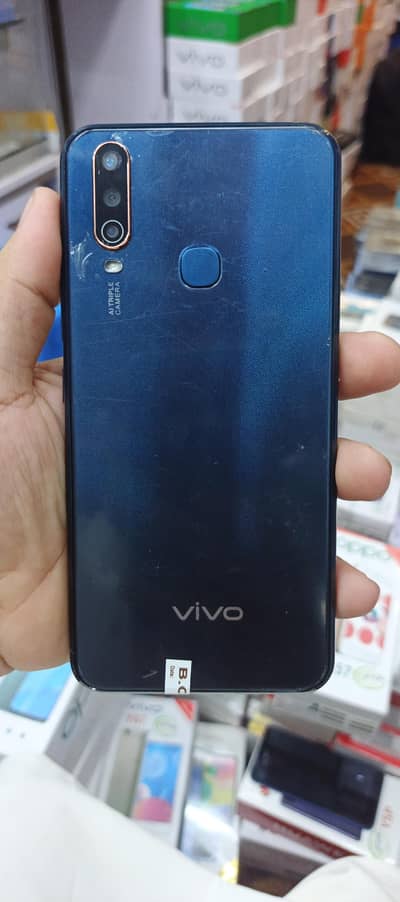 Vivo Y17