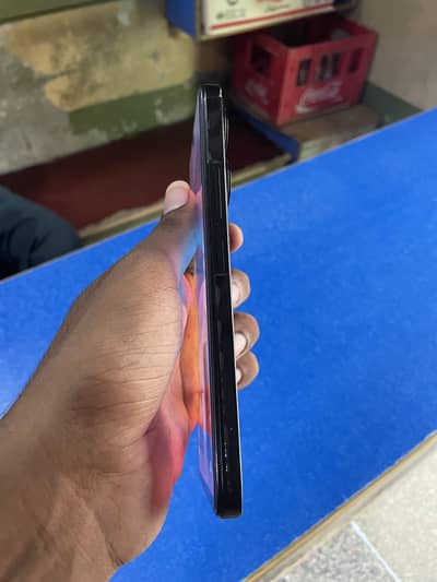 Full genuine 10/10 condition box available 6 months used