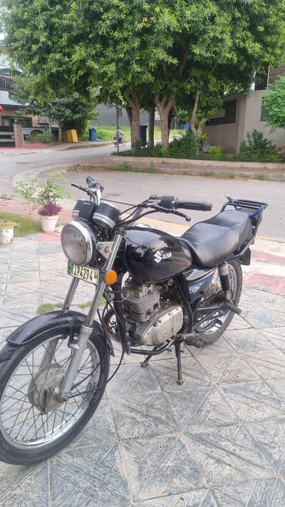 Suzuki 150 in good condition for sale in Bahria town Rawalpindi