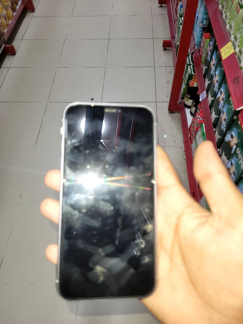 Apple iPhone 11 6