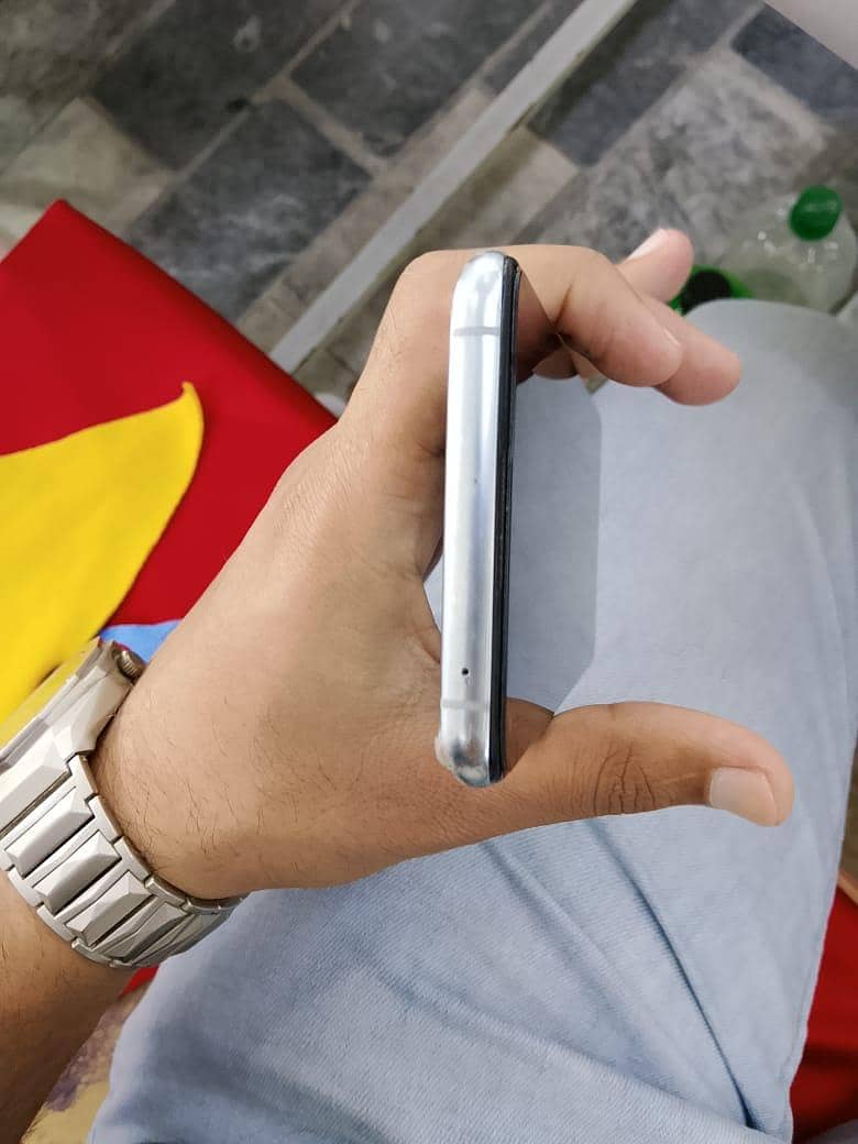 One Plus 8T 5
