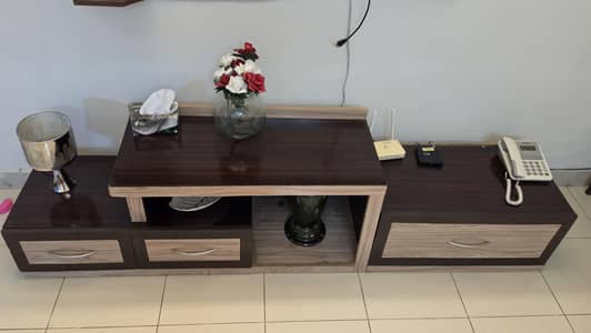 Media table / Console table