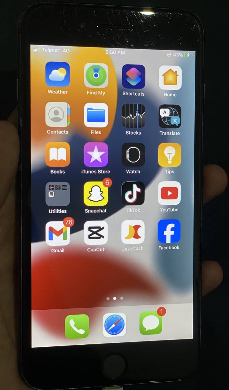 Apple iPhone 7 Plus 0